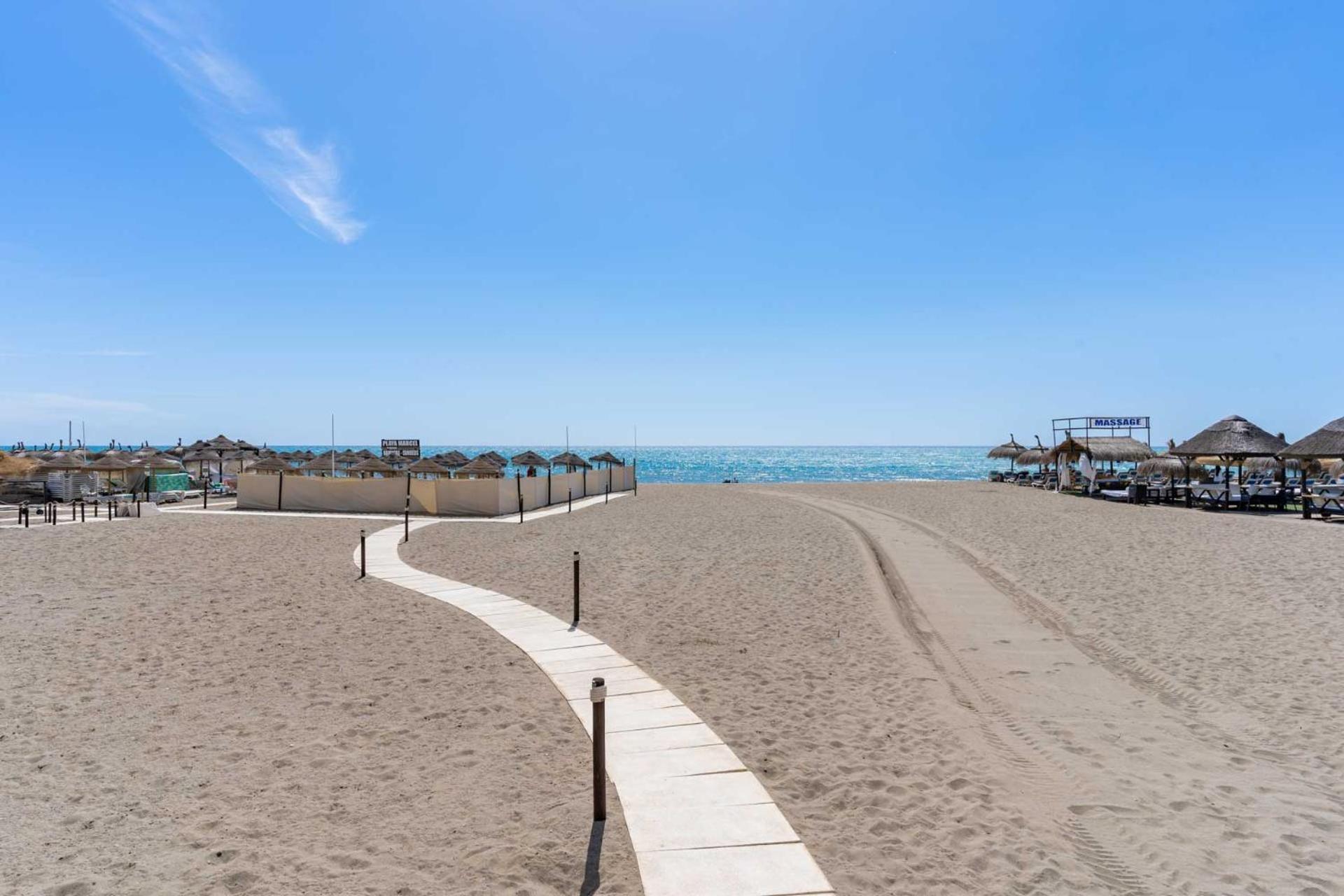 Torremolinos Playamar Primera Linea De Playa Urb. La Farola Apartment Exterior photo