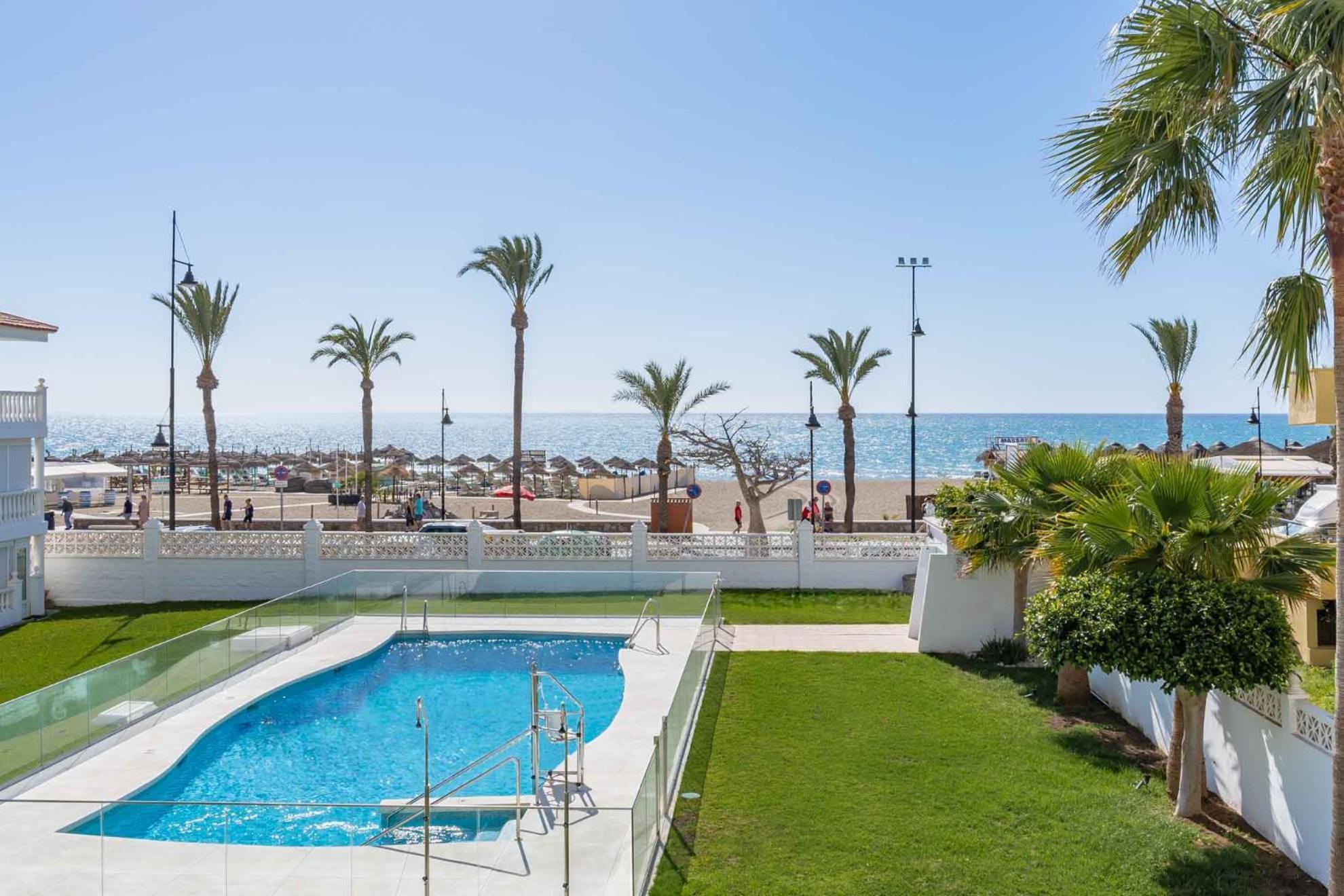 Torremolinos Playamar Primera Linea De Playa Urb. La Farola Apartment Exterior photo